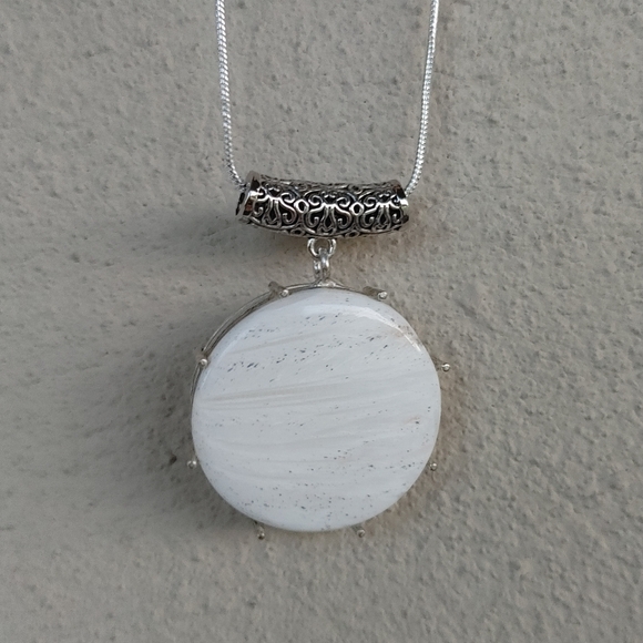 Scolecite Pendant in 925 Sterling Silver Overlay - Picture 3 of 8